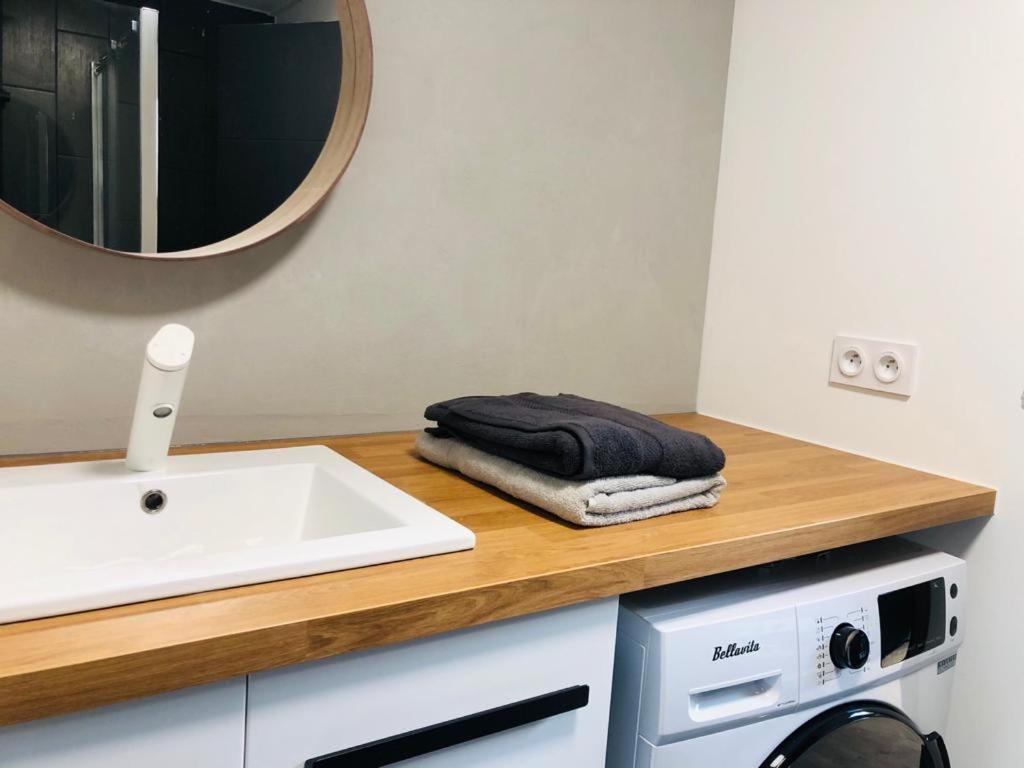 Les Appartements De Romain Et Julien Dijon Exteriör bild