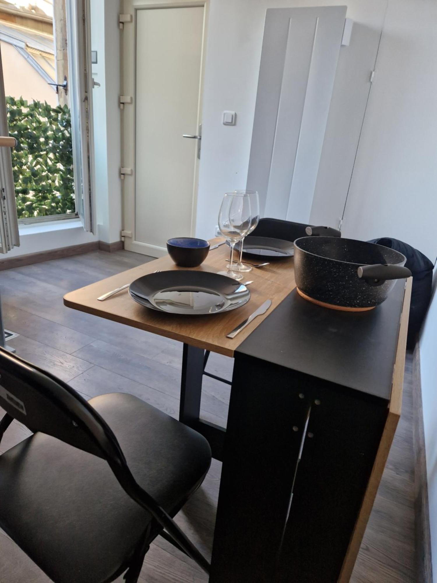 Les Appartements De Romain Et Julien Dijon Exteriör bild