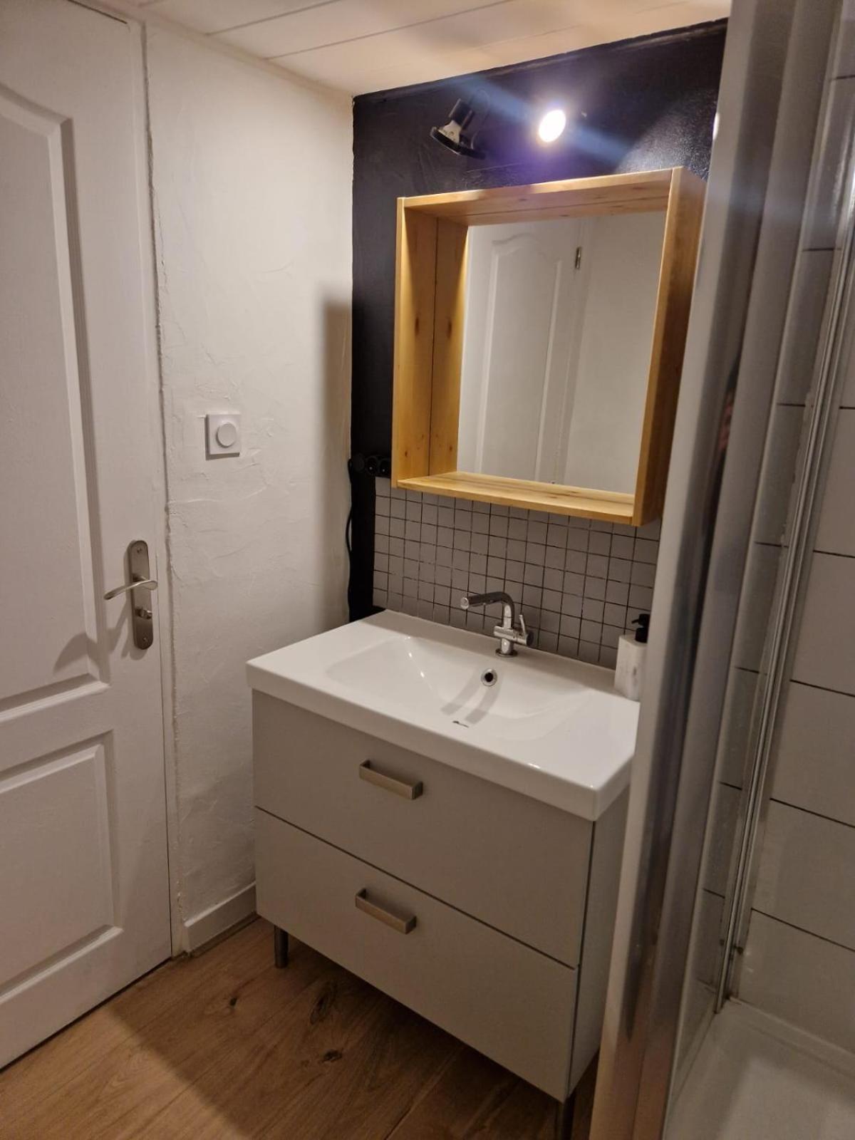 Les Appartements De Romain Et Julien Dijon Exteriör bild